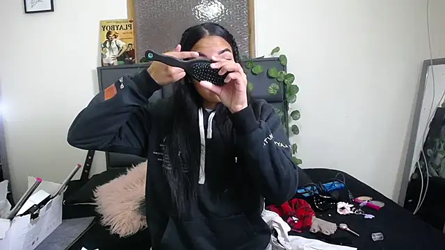 Julieta Parker online show from March 2026 11:59:02 AM