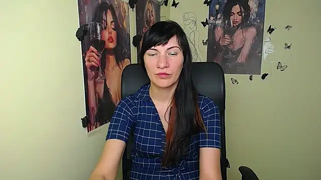 Snapshot of Rosalinda_ro chatting on May 2026 12:21:02 PM Rosalinda ro online show from May 2026 12:21:02 PM