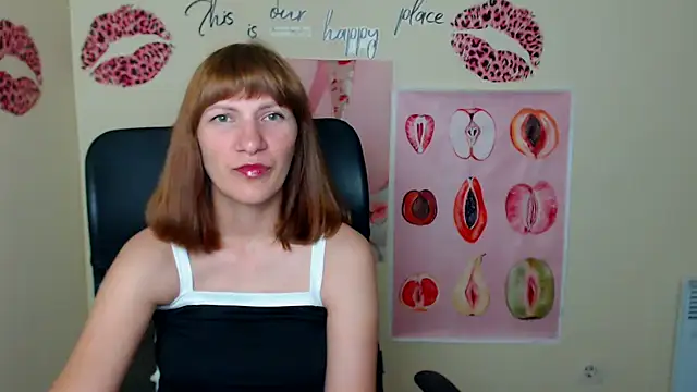 Snapshot of Rosalinda_ro chatting on June 2026 06:13:01 PM Rosalinda ro online show from June 2026 06:13:01 PM