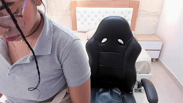 LISIEMARGOTH online show from April 2026 12:09:02 PM