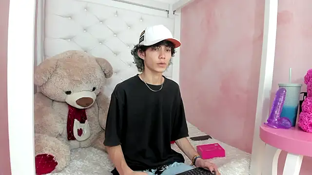 thanier 18 online show from February 2026 07:41:01 PM