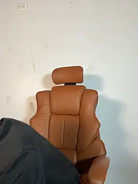 ARON LUXX online show from March 2026 03:01:01 AM