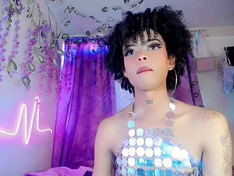 DahliaGill online show from July 2026 12:23:01 PM