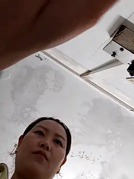 Jennie dogy online show from April 2026 04:14:01 PM