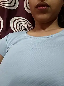 Snapshot of komalsharma99 chatting on May 2026 05:02:02 AM komalsharma99 online show from May 2026 05:02:02 AM