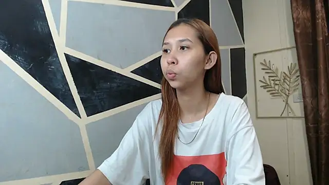 Snapshot of Charming_lexi chatting on April 2026 10:13:01 AM Charming lexi online show from April 2026 10:13:01 AM