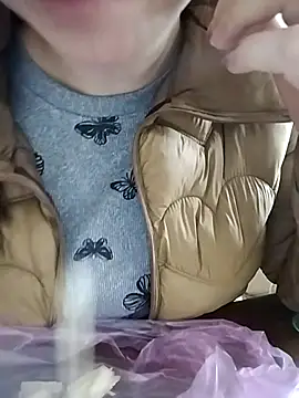 LiilyZi online show from March 2026 01:20:01 AM