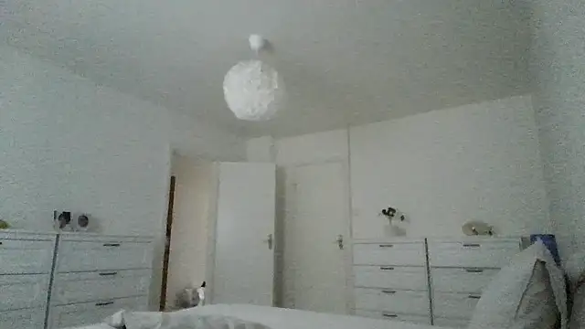 Tommyzzzzzz online show from April 2026 04:39:01 AM