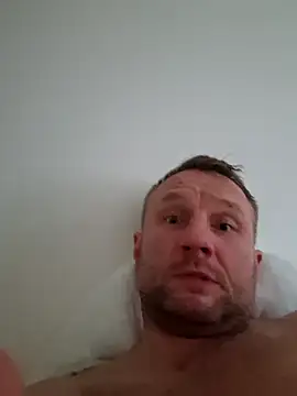 Tommyzzzzzz online show from April 2026 07:45:01 AM