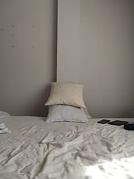 Snapshot of Lyonette_reading1 chatting on February 2026 02:17:02 PM Lyonette reading1 online show from February 2026 02:17:02 PM