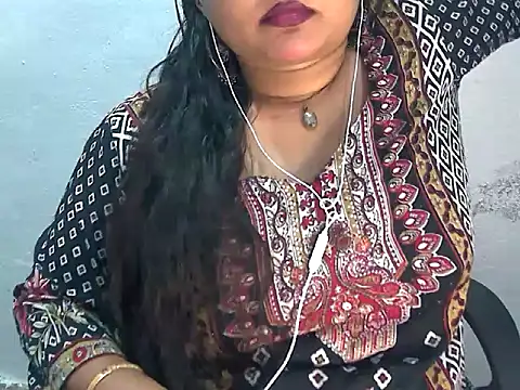 Snapshot of Saniya_K2 chatting on June 2026 03:04:02 PM Saniya K2 online show from June 2026 03:04:02 PM