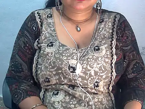 Snapshot of Saniya_K2 chatting on July 2026 05:17:02 PM Saniya K2 online show from July 2026 05:17:02 PM