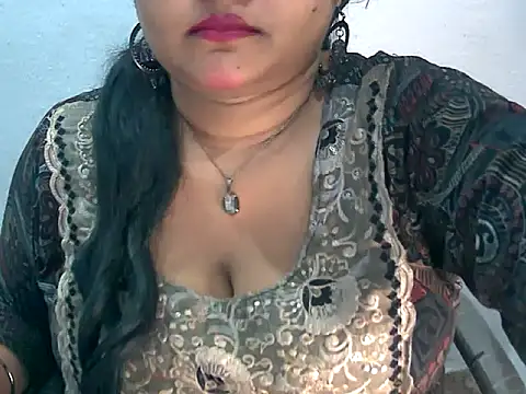 Snapshot of Saniya_K2 chatting on July 2026 04:43:01 PM Saniya K2 online show from July 2026 04:43:01 PM