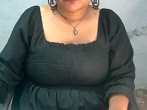 Snapshot of Saniya_K2 chatting on July 2026 08:52:02 PM Saniya K2 online show from July 2026 08:52:02 PM