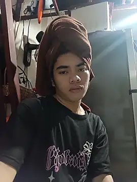 Wildcam21 online show from February 2026 05:26:02 AM