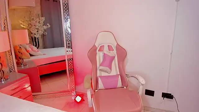 YazminJenner online show from March 2026 05:35:01 AM