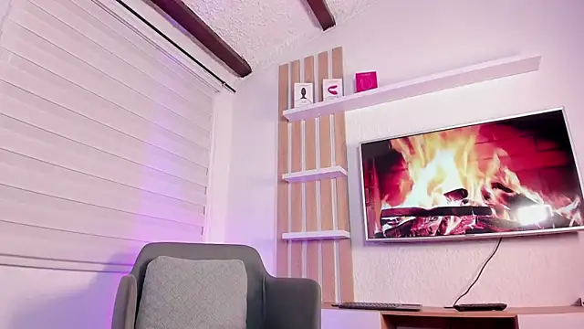 EloiseClairmont online show from March 2026 06:02:02 PM