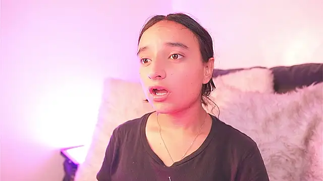  emily jonexs online show from February 2026 03:11:02 PM