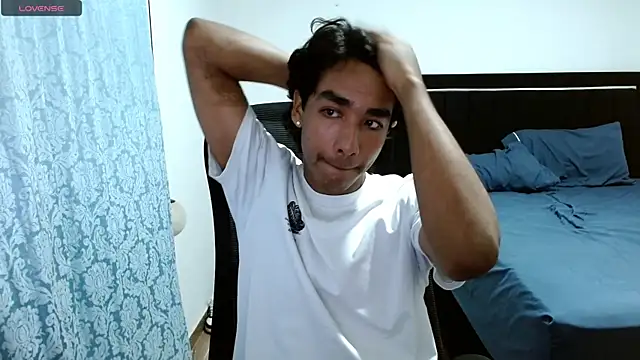 Pedestal diamant online show from April 2026 12:17:01 AM