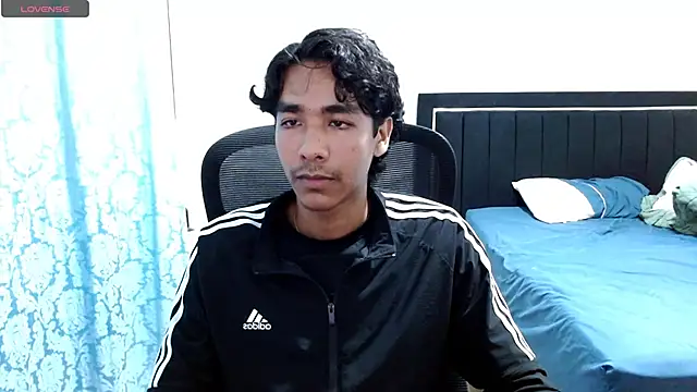 Pedestal diamant online show from April 2026 11:40:02 PM