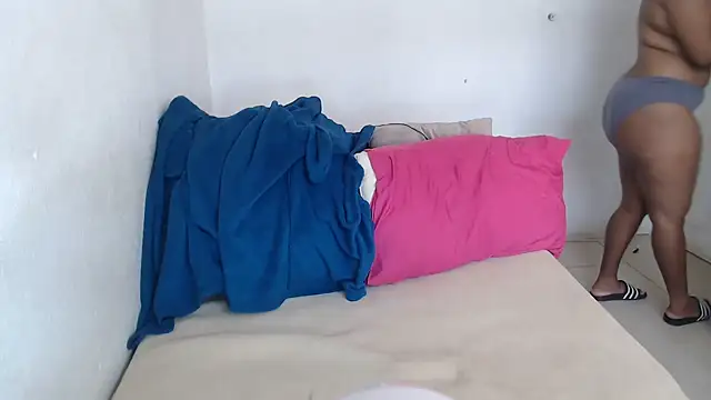 AlyssaBrown online show from April 2026 09:04:01 AM