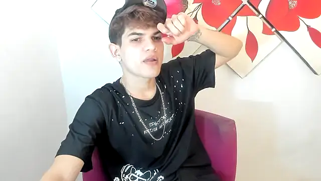 Jesshot bigcock20cm online show from March 2026 04:07:01 AM