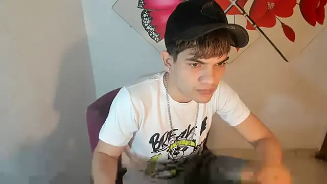 Jesshot bigcock20cm online show from March 2026 03:34:01 AM