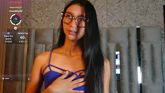 Snapshot of ThinPrincesss chatting on February 2026 01:09:01 PM ThinPrincesss online show from February 2026 01:09:01 PM