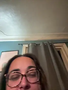 kayleighgirl online show from August 2026 08:52:01 AM