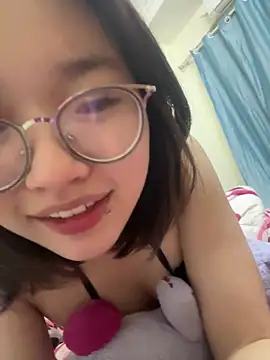 Alicia-a online show from March 2026 12:11:01 PM