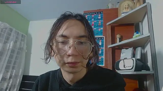 najimi uwu  online show from February 2026 03:39:02 PM