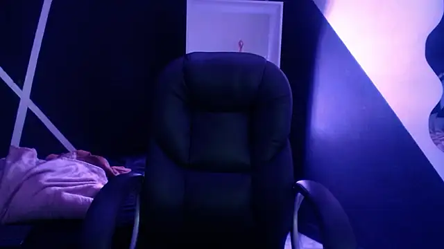 Vyoleta22 online show from March 2026 11:37:01 AM