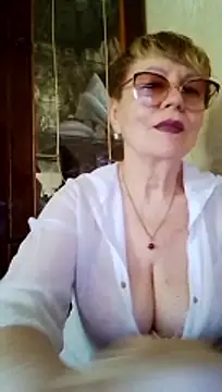 SophieBurns online show from July 2026 10:52:02 AM