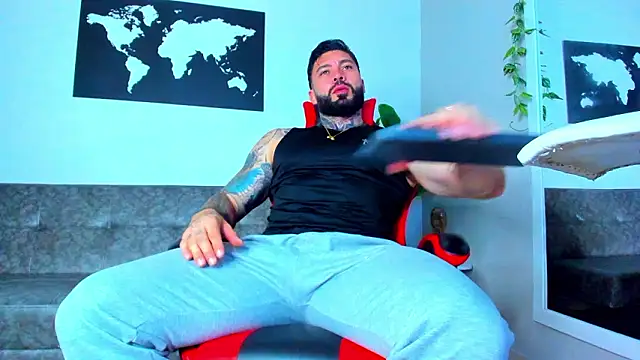 Snapshot of Alessrose chatting on February 2026 07:47:02 PM Alessrose online show from February 2026 07:47:02 PM