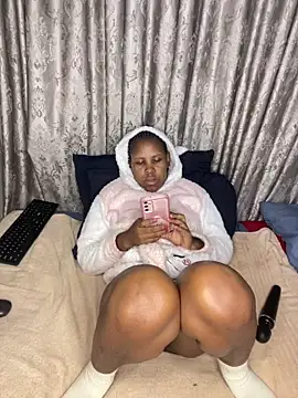 Snapshot of applebae chatting on May 2026 07:30:02 PM applebae online show from May 2026 07:30:02 PM