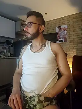 Snapshot of dave_wolf7 chatting on February 2026 12:28:01 AM dave wolf7 online show from February 2026 12:28:01 AM