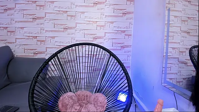 akira shaunk online show from April 2026 03:23:01 PM