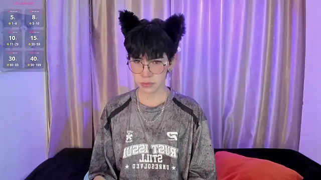 Demian Hush online show from April 2026 03:24:02 AM