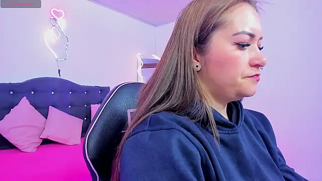 LUNAKITTY TAY online show from March 2026 11:35:01 AM