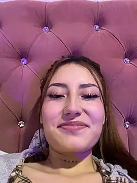 Lis peach online show from March 2026 04:47:01 AM