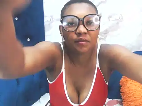 Snapshot of CrystalMelaninXX chatting on March 2026 03:48:01 PM CrystalMelaninXX online show from March 2026 03:48:01 PM
