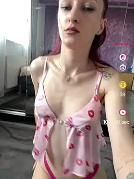 Snapshot of Roxyfoxyyy chatting on June 2026 06:16:01 AM Roxyfoxyyy online show from June 2026 06:16:01 AM