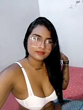 Zoe Renata online show from February 2026 12:23:02 PM