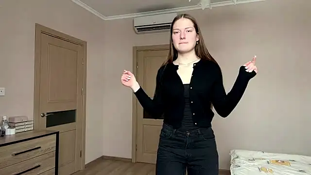 Snapshot of Milayouknow chatting on February 2026 06:22:02 AM Milayouknow online show from February 2026 06:22:02 AM