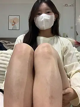 Rin-yiyi online show from February 2026 08:15:01 PM