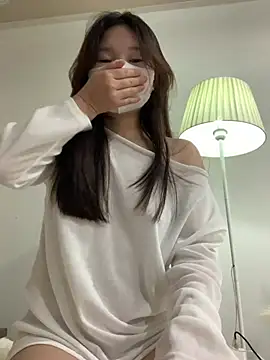 Rin-yiyi online show from February 2026 04:47:01 PM