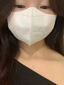 Rin-yiyi online show from February 2026 04:41:01 PM