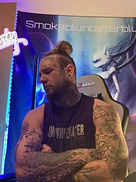 Smokebluntafterblunt online show from March 2026 07:03:02 AM