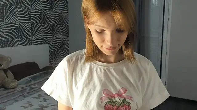Kiracute18 online show from July 2026 05:45:02 PM