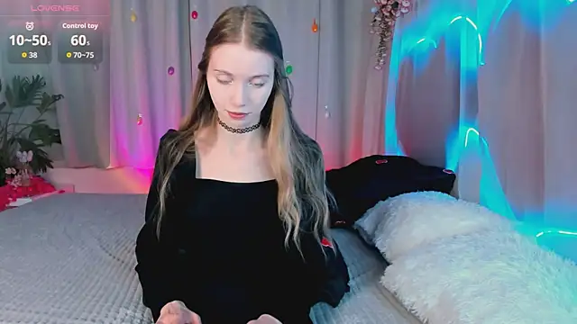 lada2k4 online show from April 2026 05:25:02 AM